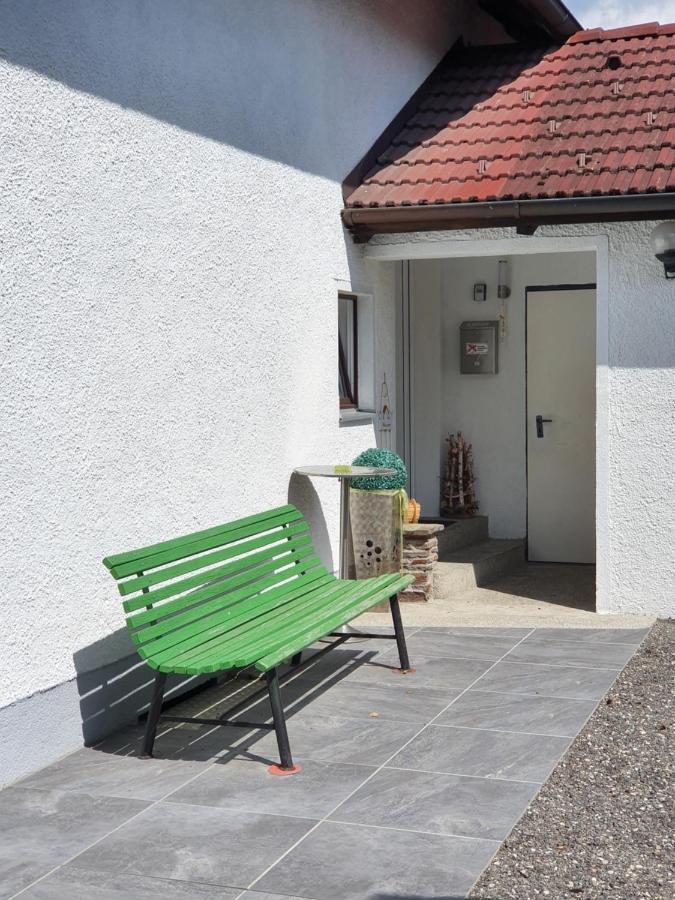 Bogi'S Ferienhaus - Pension Laakirchen Buitenkant foto
