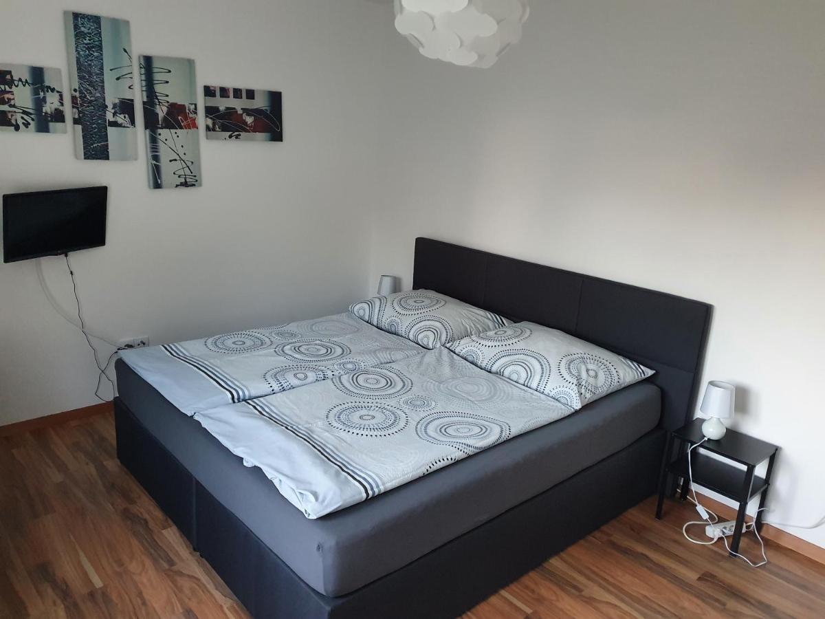 Bogi'S Ferienhaus - Pension Laakirchen Buitenkant foto