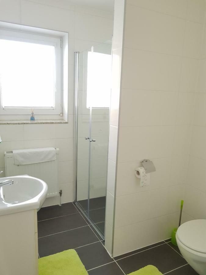 Bogi'S Ferienhaus - Pension Laakirchen Buitenkant foto